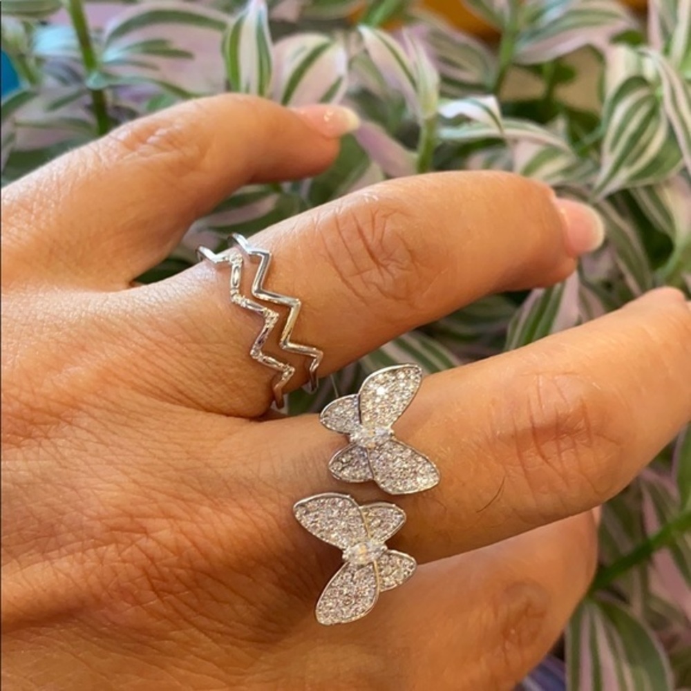 Double Zig Zag CZ Ring Band size 7